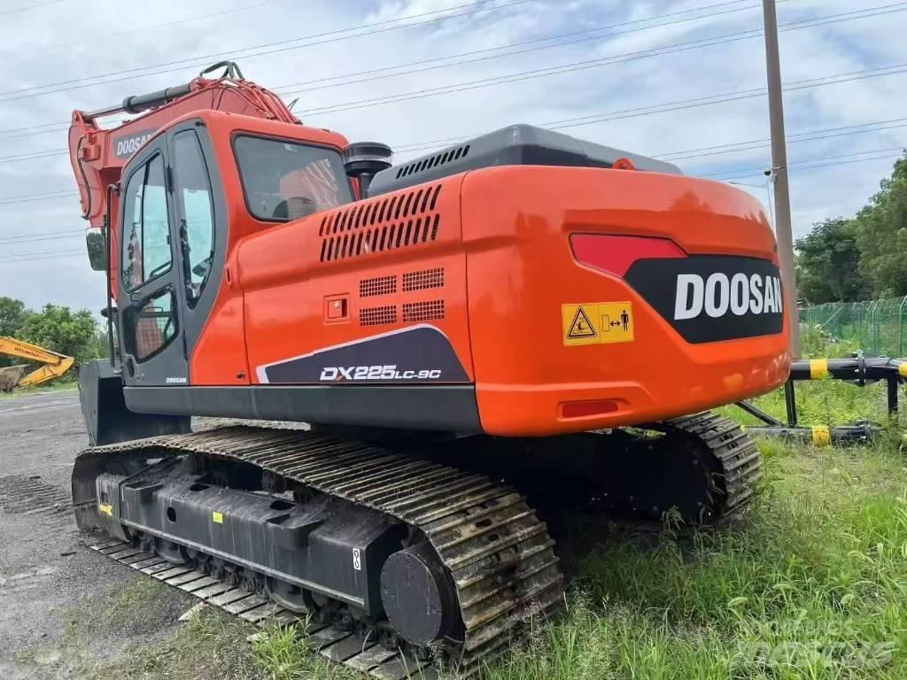 Doosan DX 225LC-9C 履帶式 挖土機/掘鑿機/挖掘機