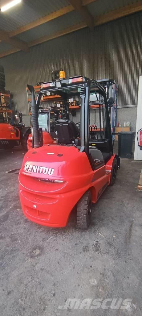Manitou MI 25 柴油卡車
