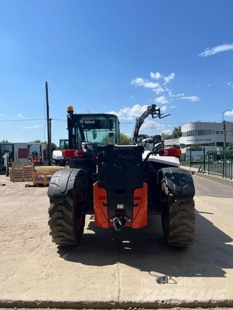 Bobcat TL38.70HF 伸縮臂操作車