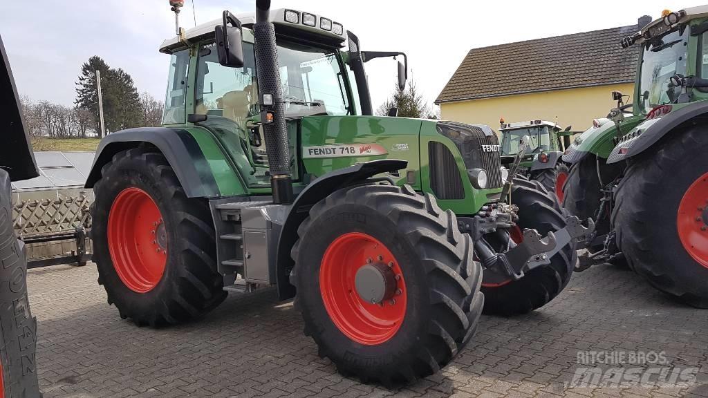 Fendt 718 Vario TMS 曳引機