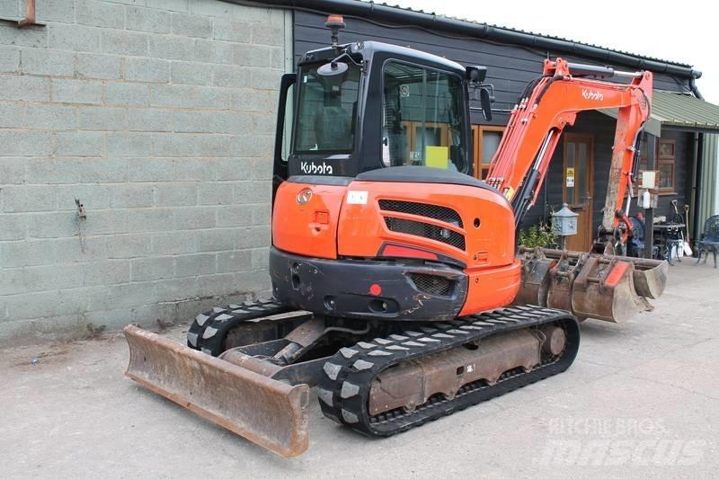 Kubota U 48-4 小型挖土機/掘鑿機<7t(小型挖掘機)