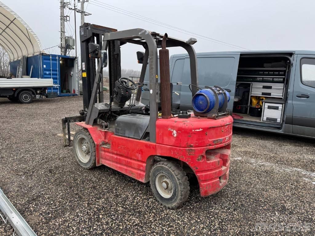 Manitou CG 30 P 液化石油氣LPG卡車