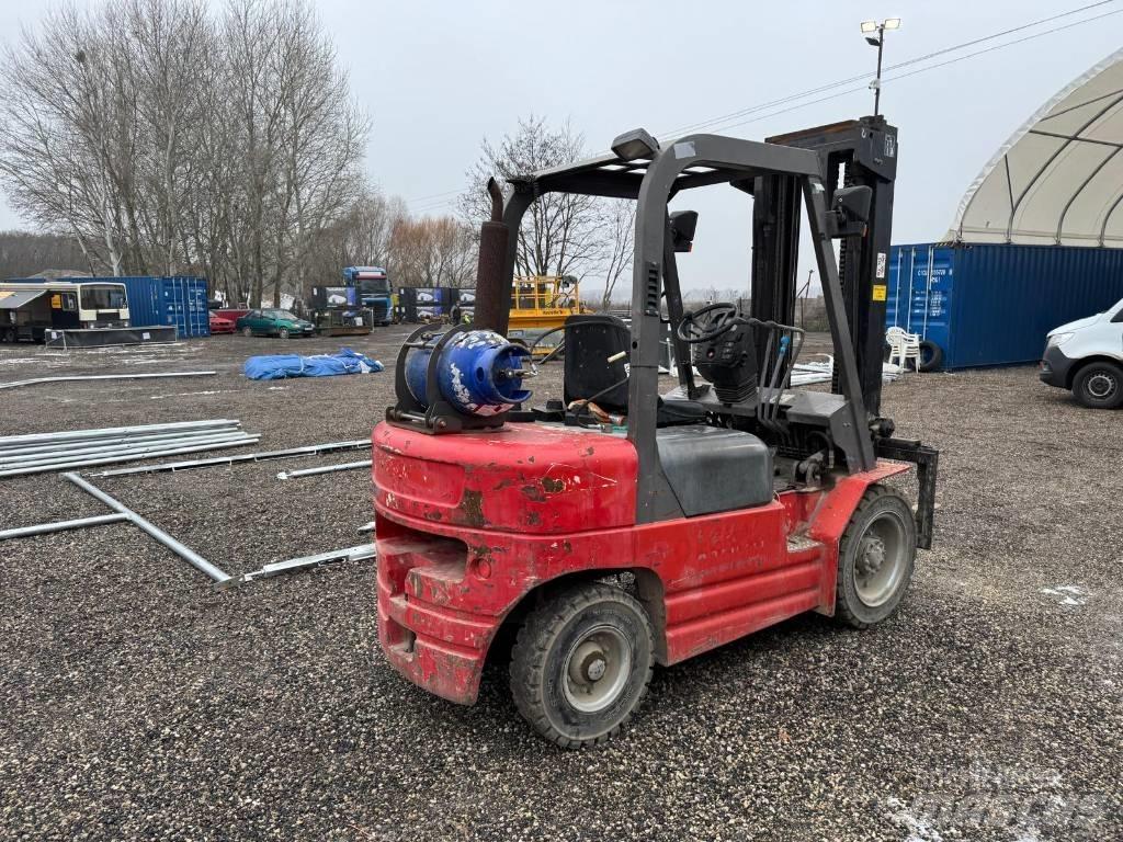 Manitou CG 30 P 液化石油氣LPG卡車