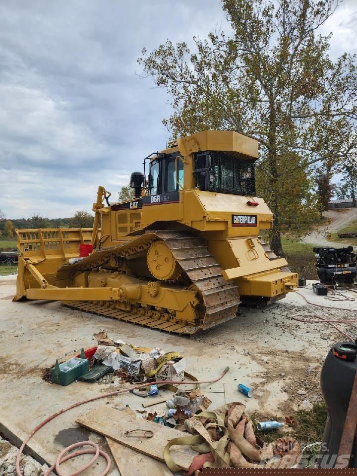 CAT D 6 R 履帶推土機