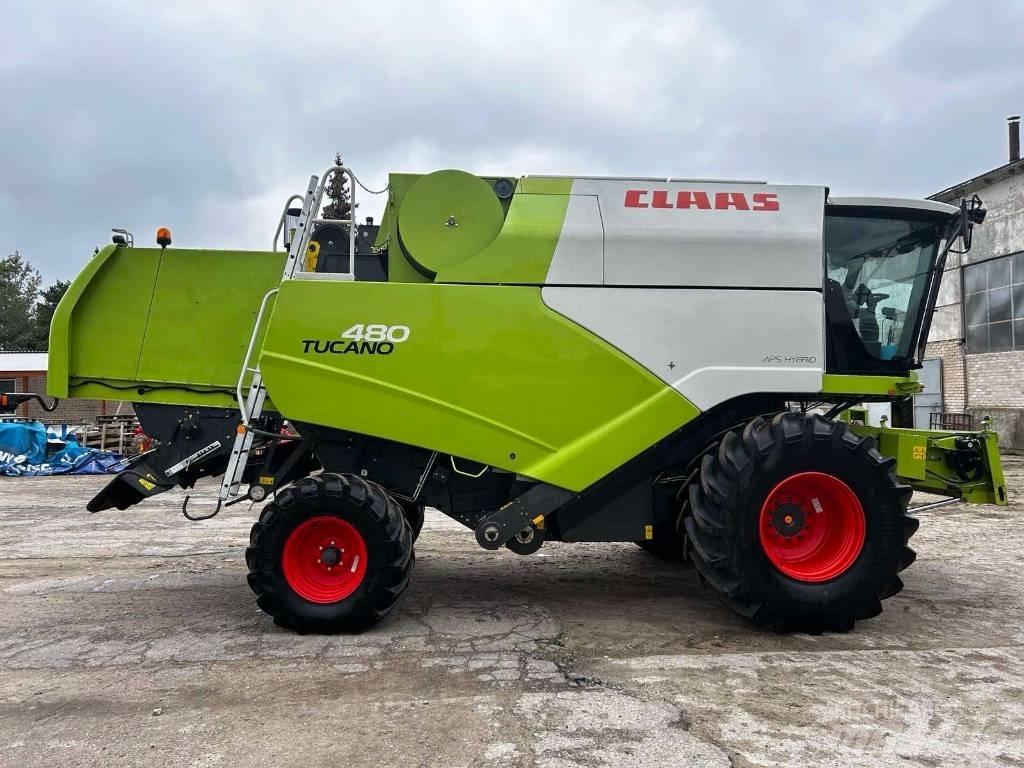 CLAAS Tucano 480 聯合收穫機