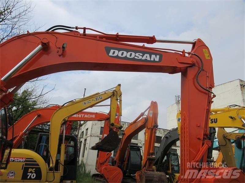 Doosan DX 300 LC 履帶式 挖土機/掘鑿機/挖掘機