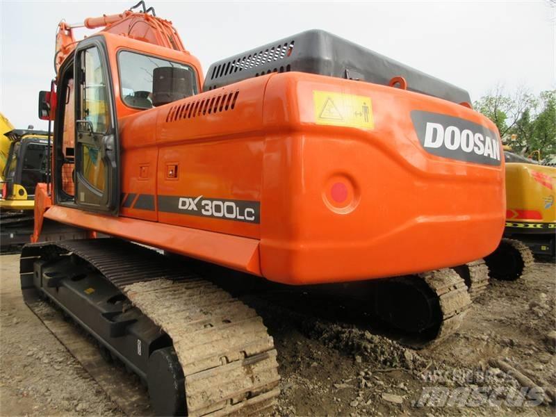 Doosan DX 300 LC 履帶式 挖土機/掘鑿機/挖掘機