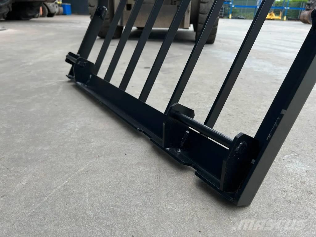 CAT 325D Guard 駕駛室與內部