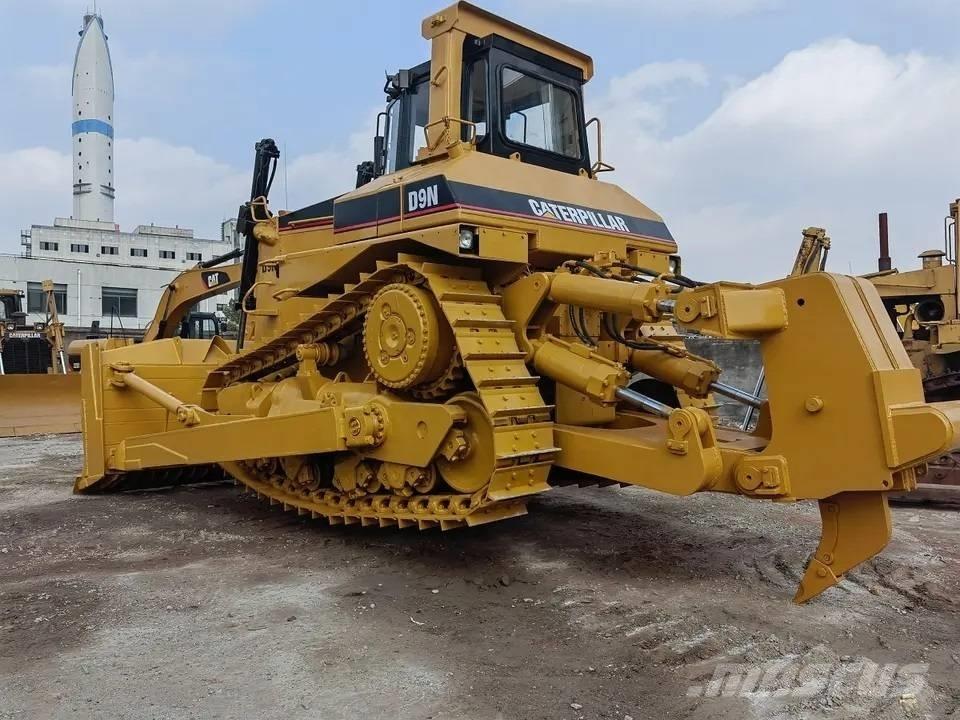 CAT D9N 履帶推土機