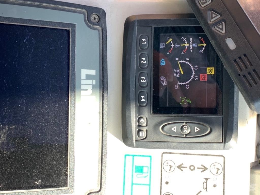 Link-Belt TCC-1100 履帶式起重機