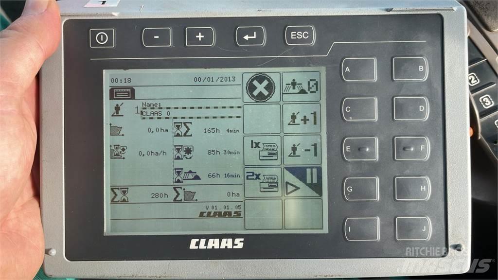 CLAAS Liner 3600 堆草機