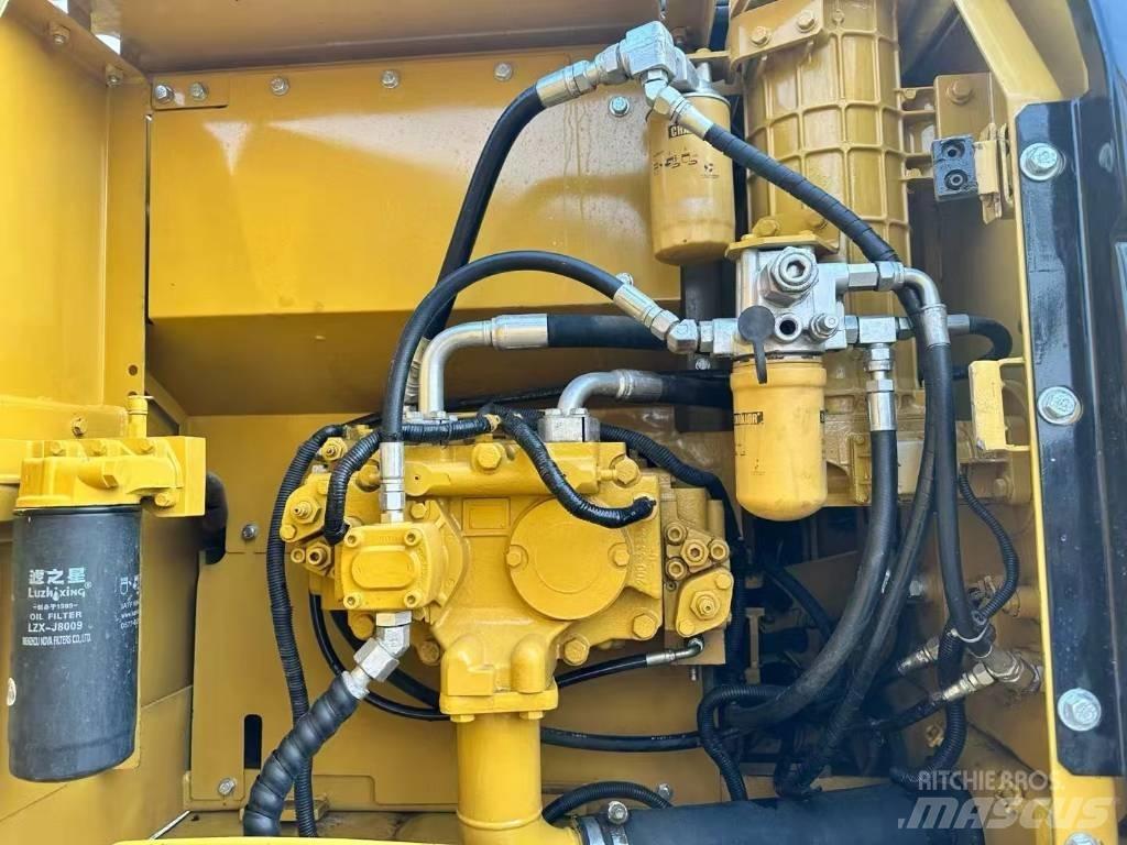 CAT 320 D 履帶式 挖土機/掘鑿機/挖掘機