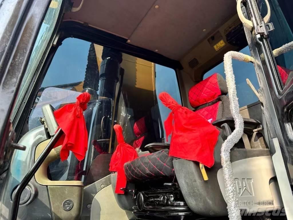 CAT 320 D 履帶式 挖土機/掘鑿機/挖掘機