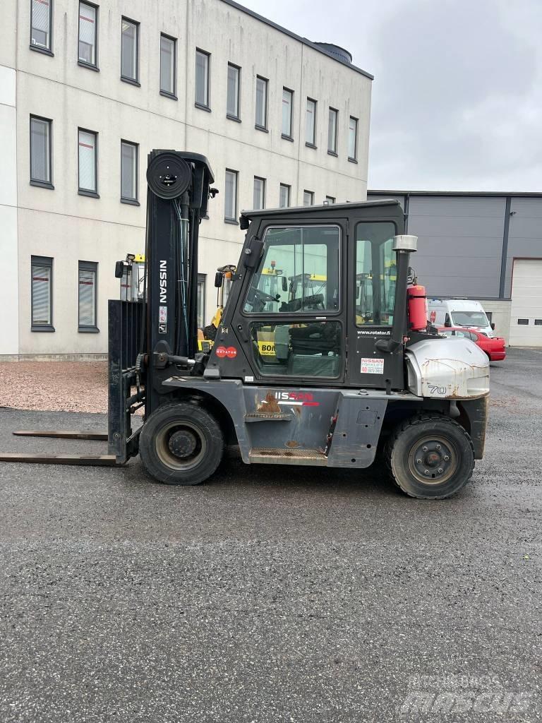 Nissan L1 F6 F70 Y 柴油卡車