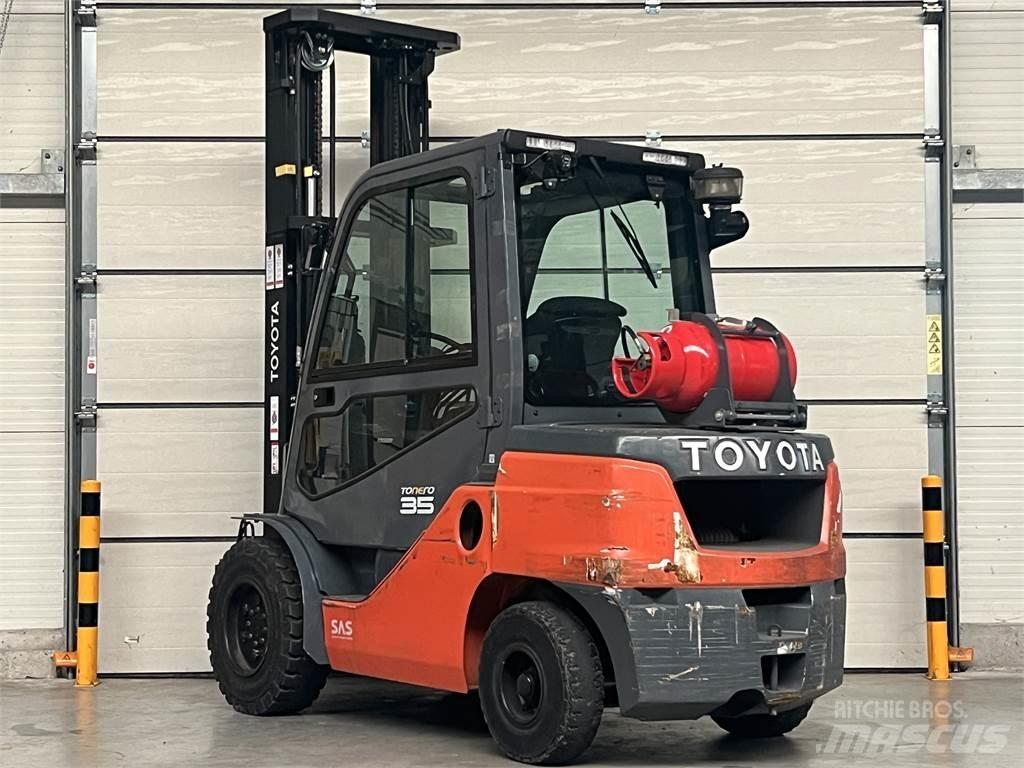 Toyota 8FGJF35 液化石油氣LPG卡車