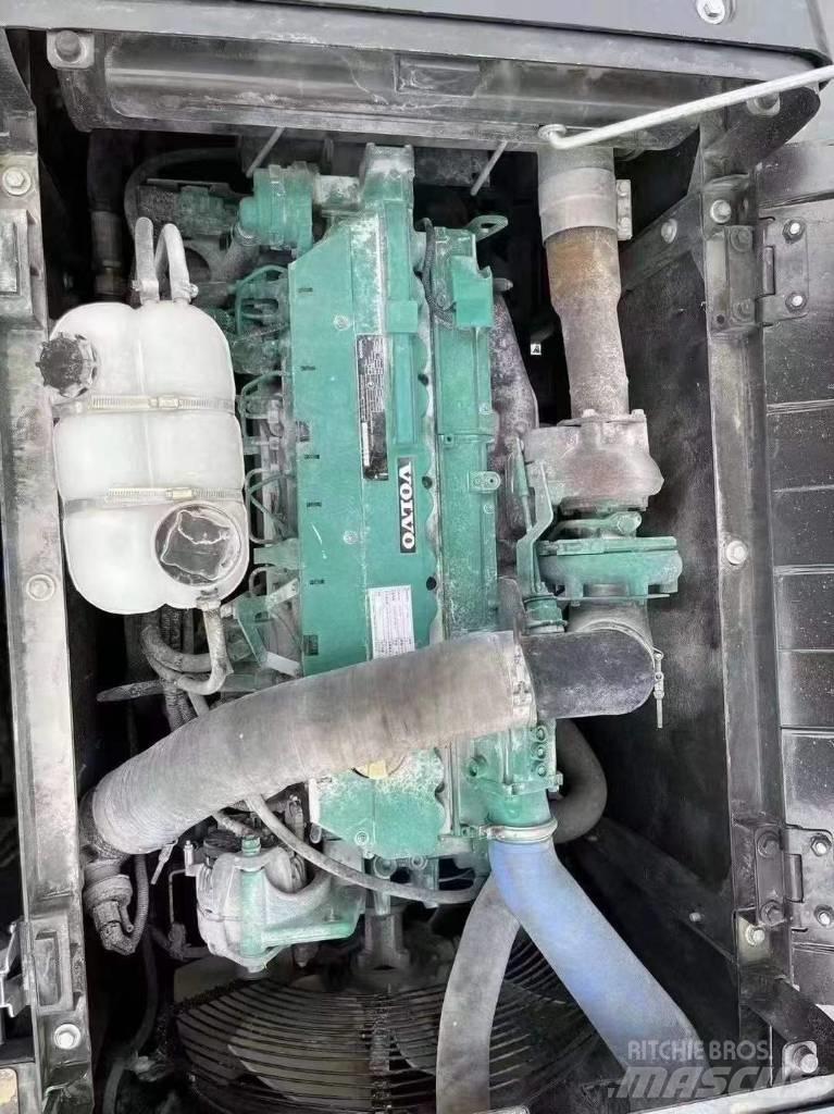 Volvo EC 240 履帶式 挖土機/掘鑿機/挖掘機