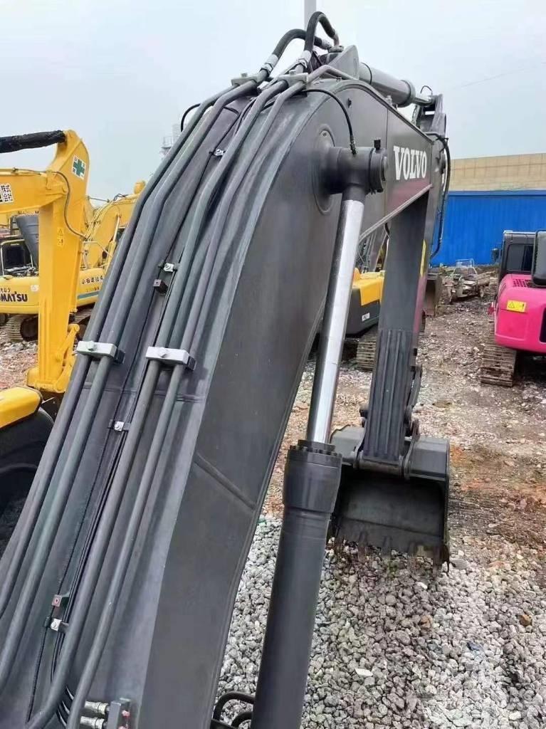 Volvo EC 240 履帶式 挖土機/掘鑿機/挖掘機
