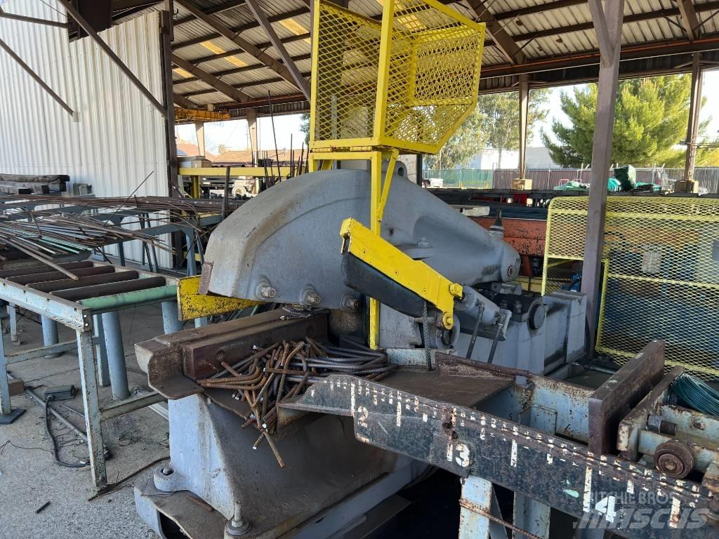 MILWAUKEE Shear   No. 2 廢棄物/工業用操作車