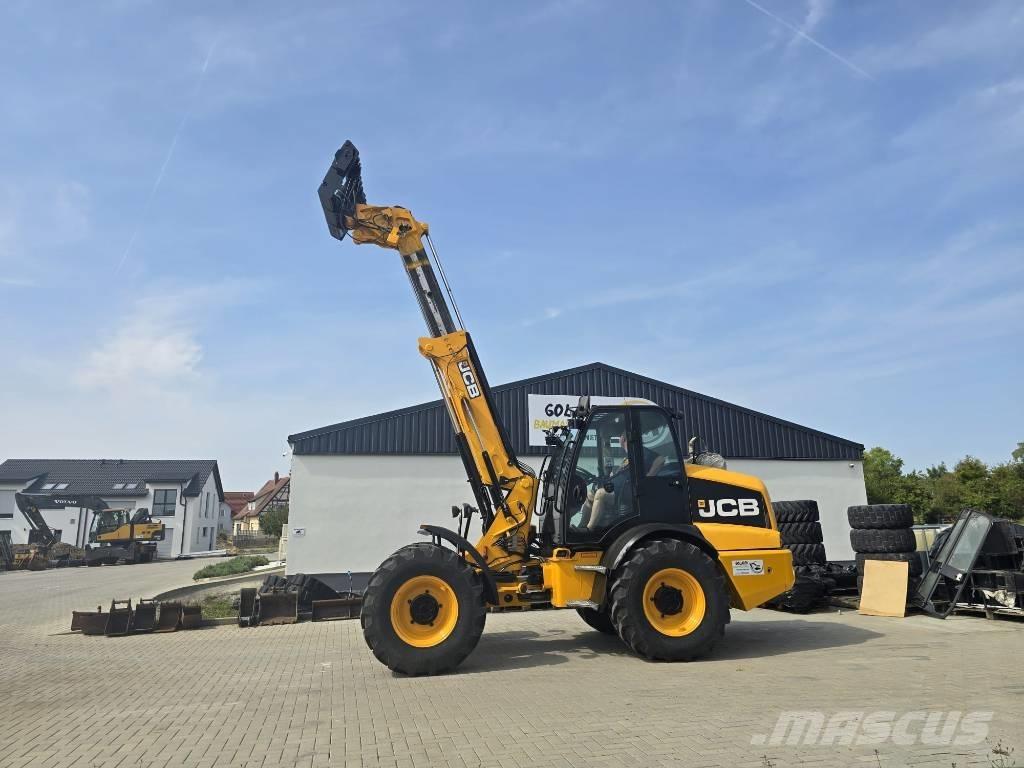 JCB TM 320 WM 伸縮臂操作車