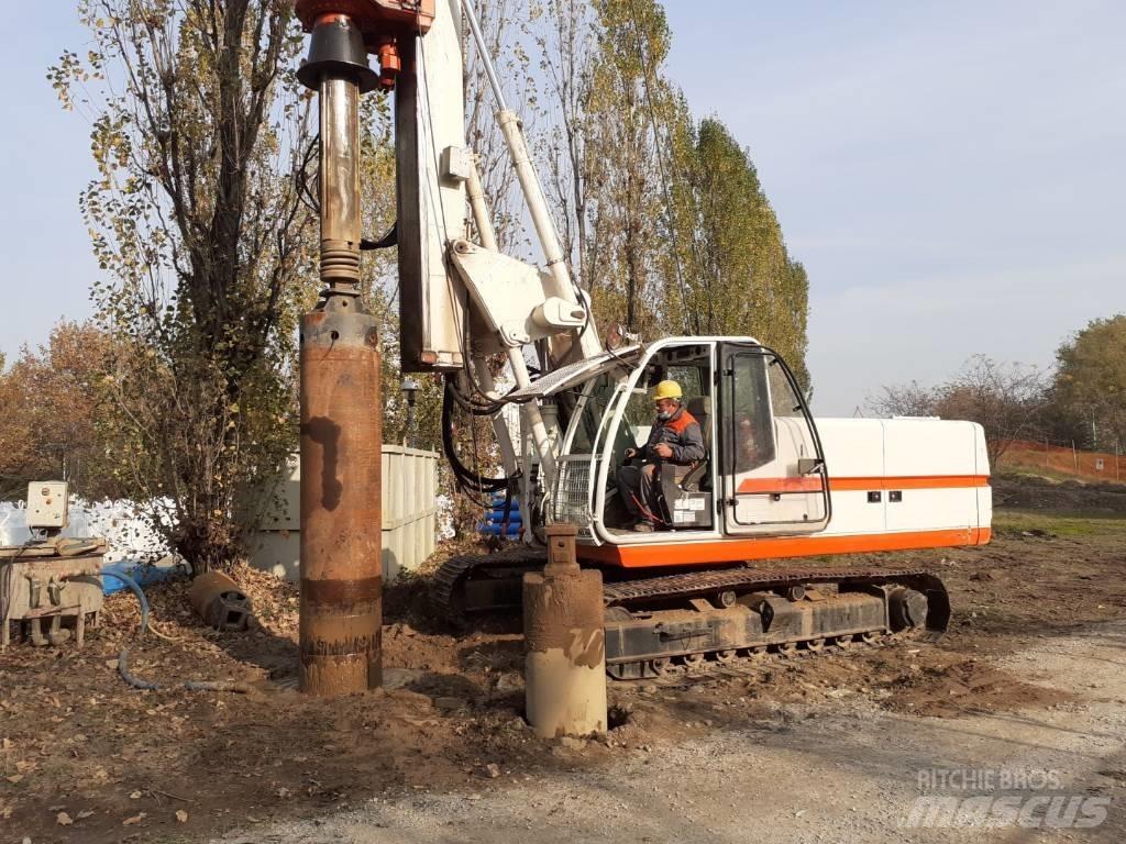 Soilmec R210 打樁機