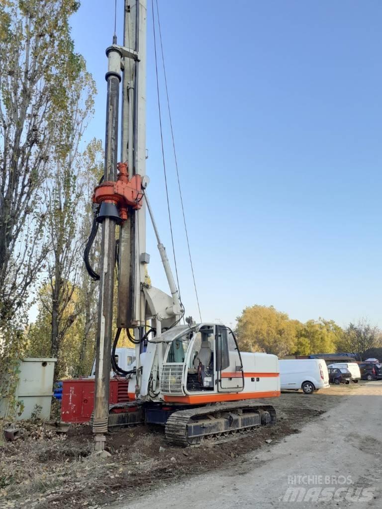 Soilmec R210 打樁機