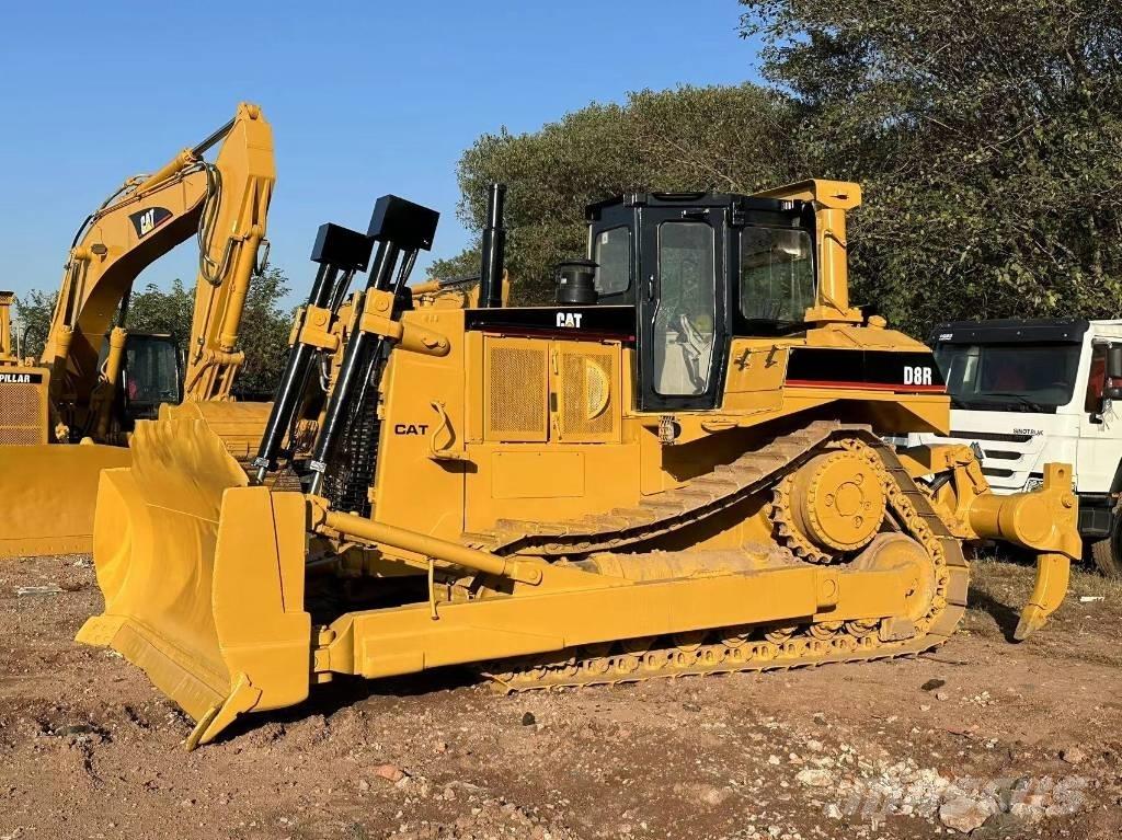 CAT D8R 履帶推土機