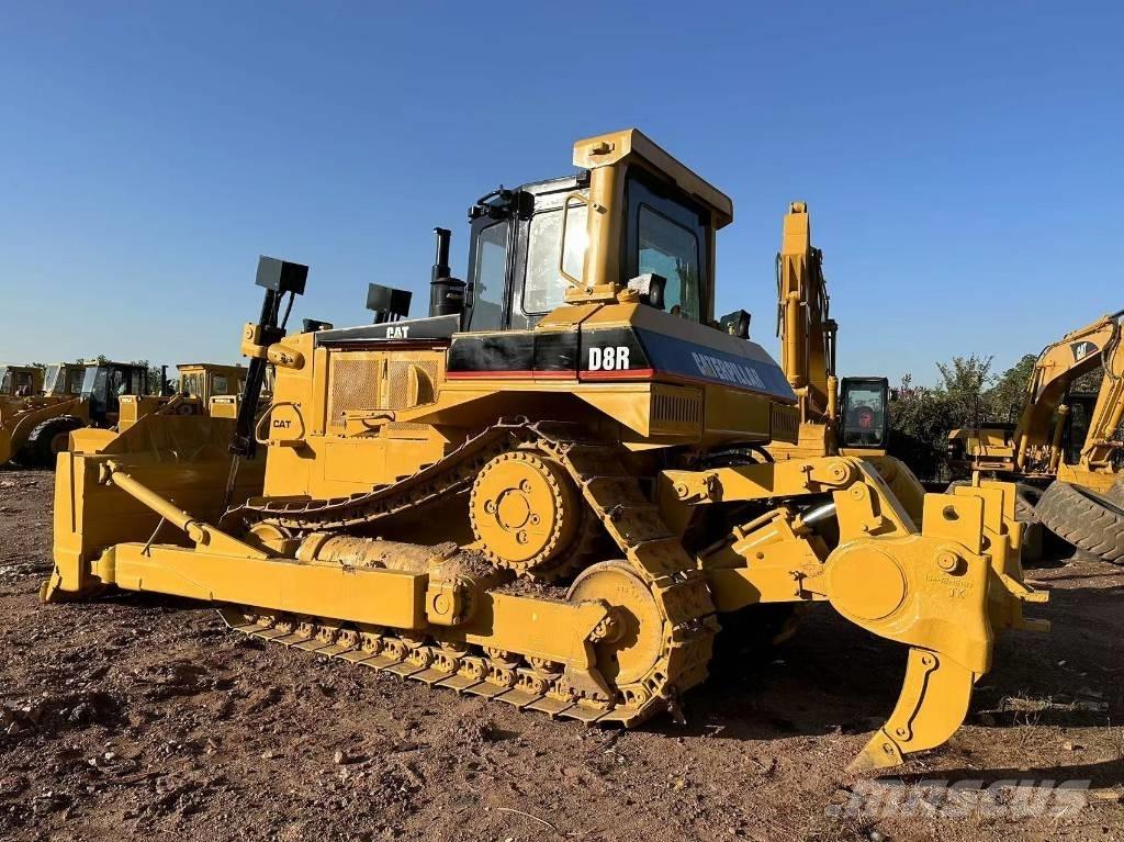 CAT D8R 履帶推土機