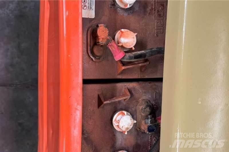 JLG 2014 JLG 3246 剪式升降機