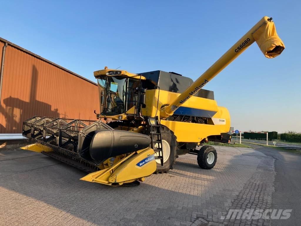 New Holland CS 6080 聯合收穫機
