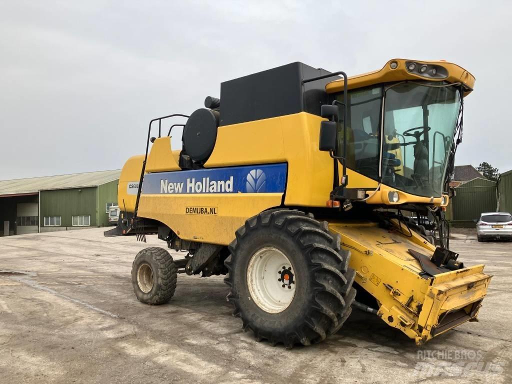 New Holland CS 6080 聯合收穫機