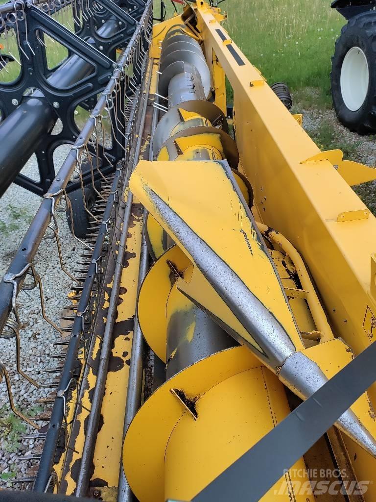 New Holland CX 8070 聯合收穫機