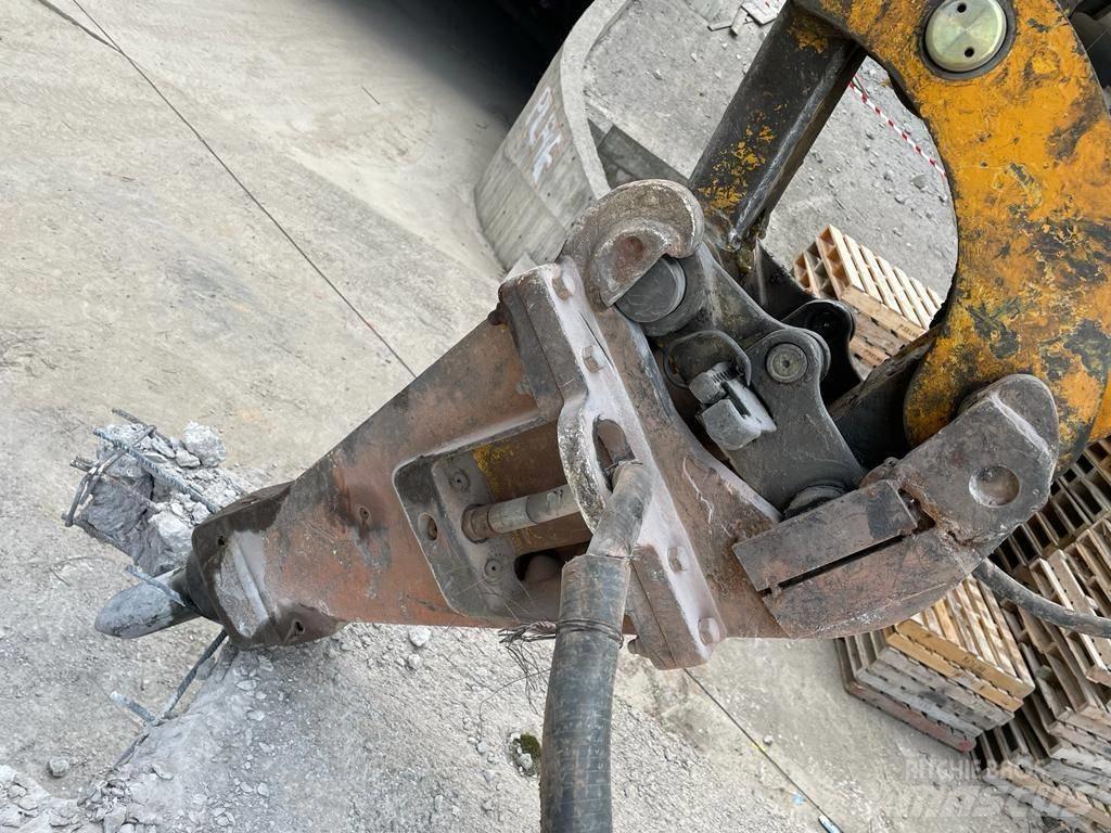 Brokk 330 Diesel 拆卸式挖土機/掘鑿機/挖掘機