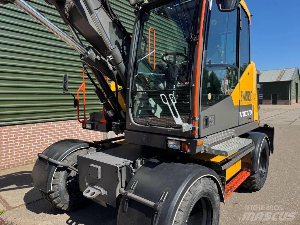 Volvo EWR 130 E 輪胎式裝載機