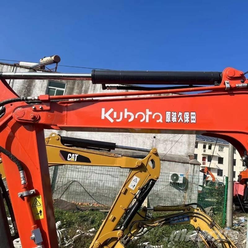 Kubota U 40 小型挖土機/掘鑿機<7t(小型挖掘機)