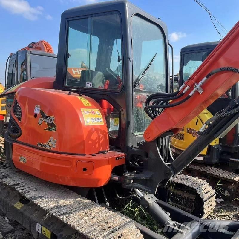 Kubota U 40 小型挖土機/掘鑿機<7t(小型挖掘機)