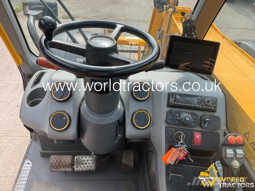 JCB 532-70 AGRI XTRA 農業用伸縮臂裝載機