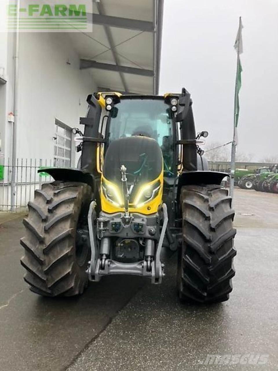 Valtra q305 曳引機