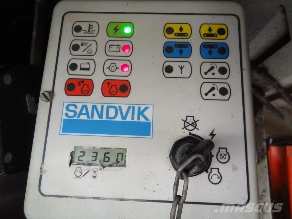 Sandvik QA 450 移動式篩選機