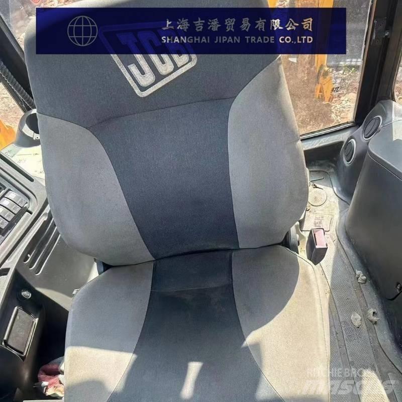 JCB 3 CX 輪胎式裝載機