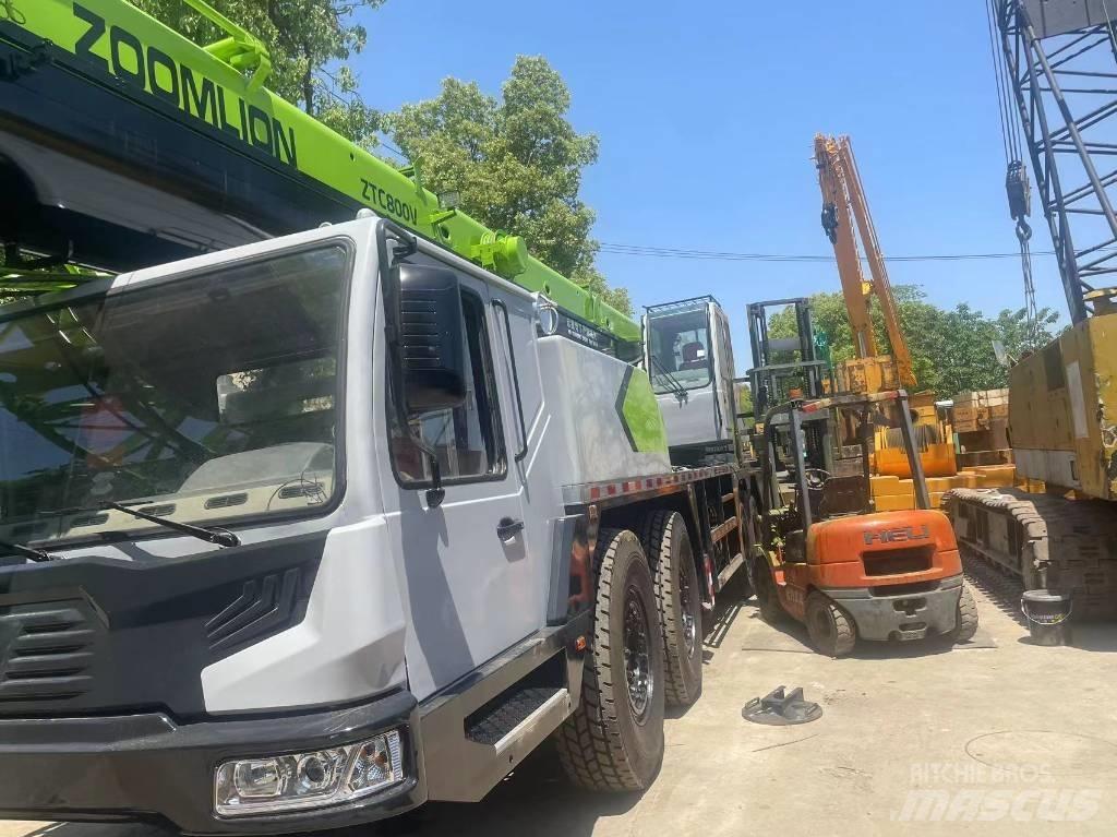 Zoomlion ZVT800 全路面起重機/吊車
