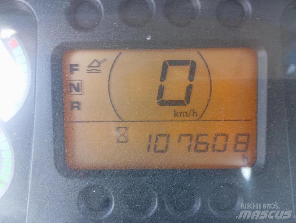 Hitachi ZW 140 輪胎式裝載機