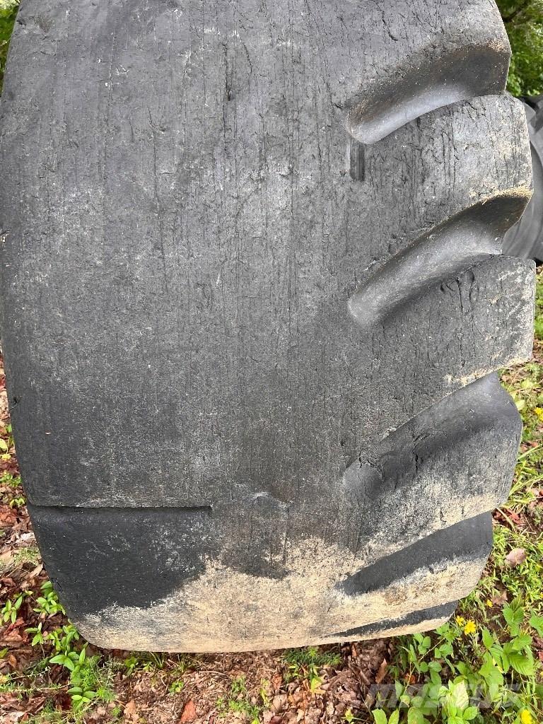  65/35X33 Firestone 輪胎、車輪和輪圈