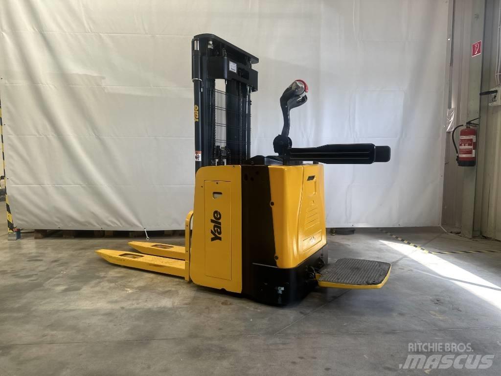 Yale MS12 行走控制式堆積機