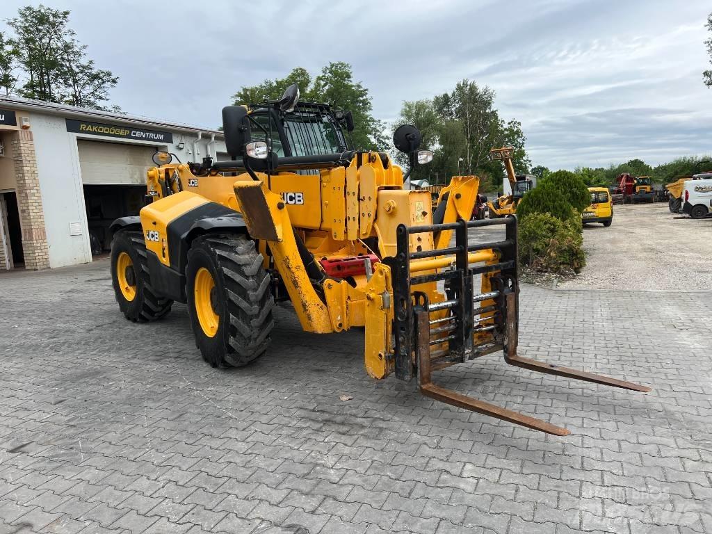 JCB 540-170 伸縮臂操作車