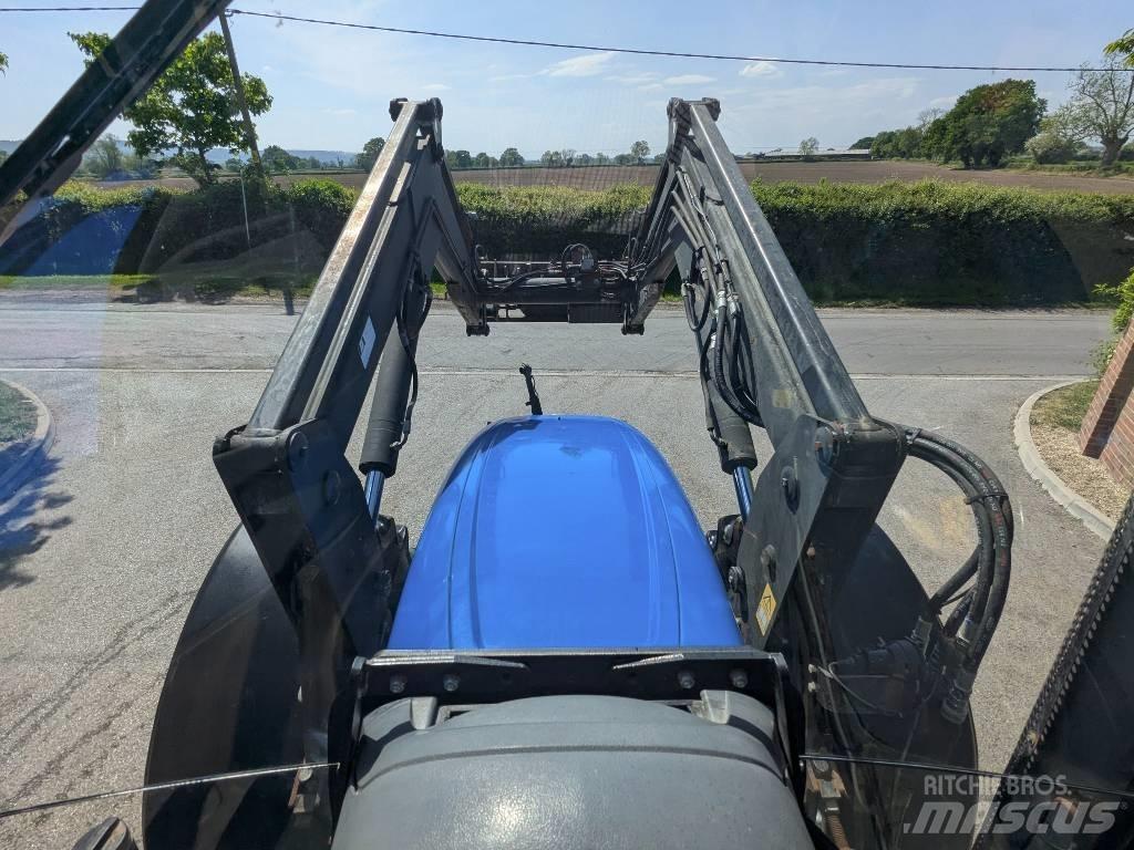 New Holland TSA115A 曳引機