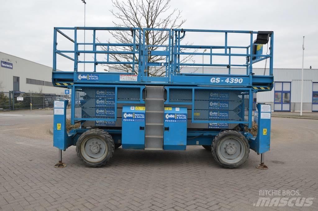Genie GS4390RT 剪式升降機