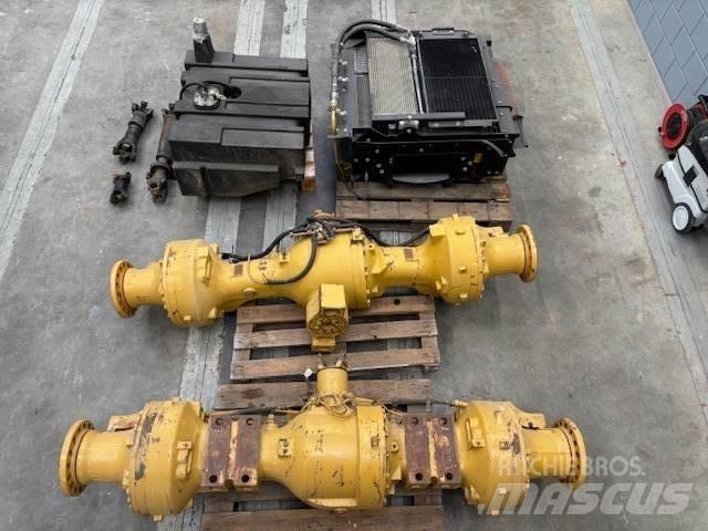 CAT 938 輪胎式裝載機