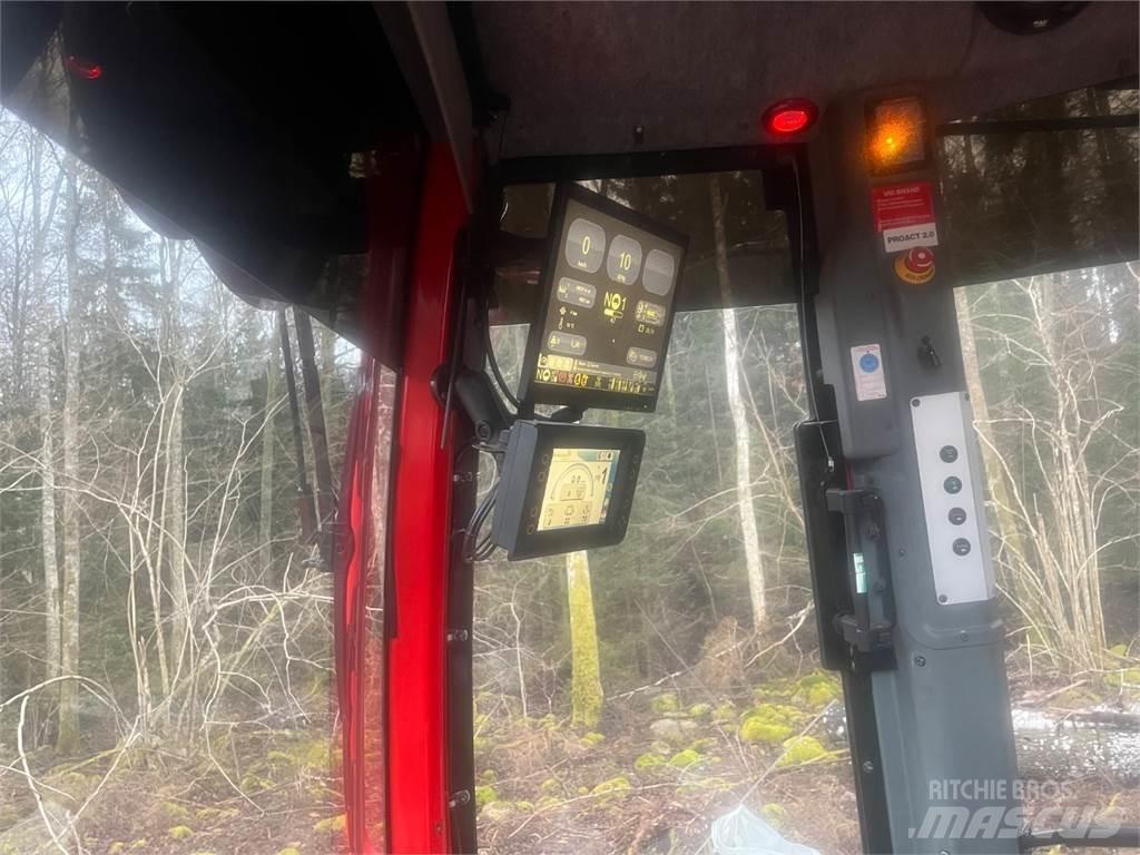 Komatsu 895 集運機