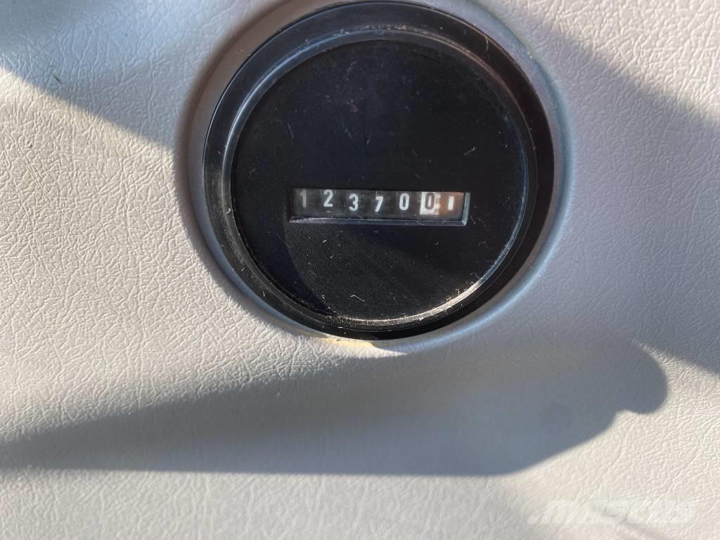 New Holland E 145 履帶式 挖土機/掘鑿機/挖掘機