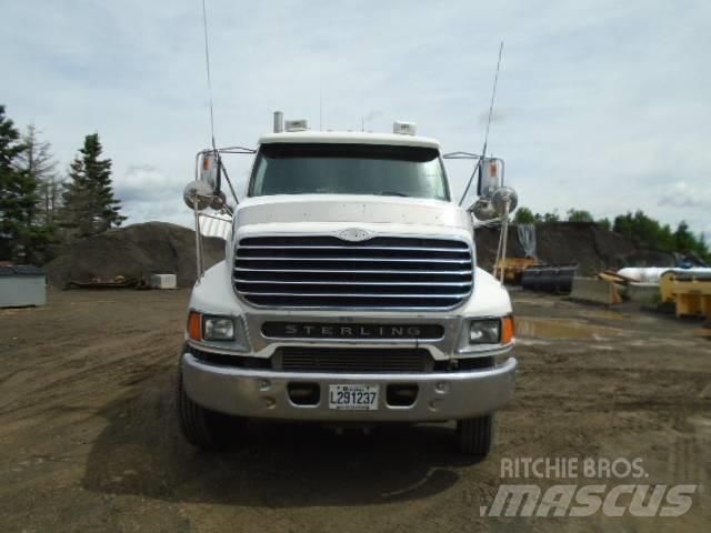 Sterling L 9500 曳引機組件